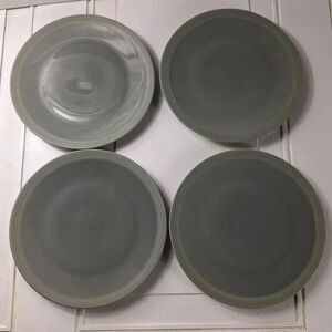 Vera Wang Vera Gradients Wedgewood England 1759 Green 4 Plates Salad/Dessert